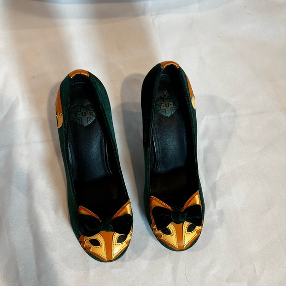 Modcoth TUK velvet green fox heels in size 6 T.U.K. Rare great condition - Picture 6 of 8